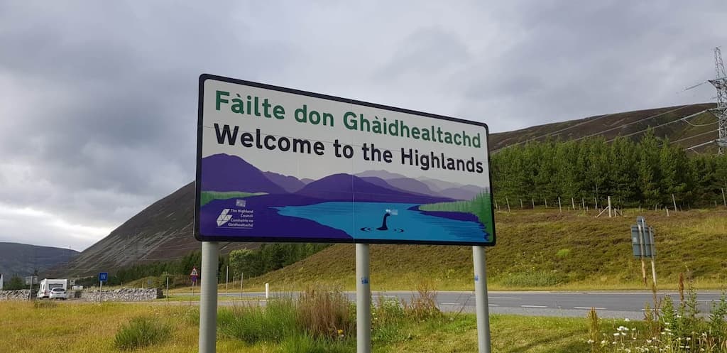 Cartello di benvenuto nelle Highlands scozzesi
