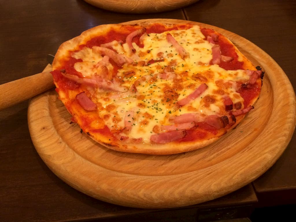 Pizza alla stazione di Kyoto