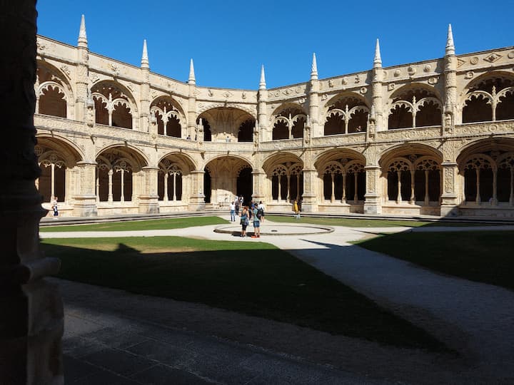 cortile del monastero dos jeronimos
