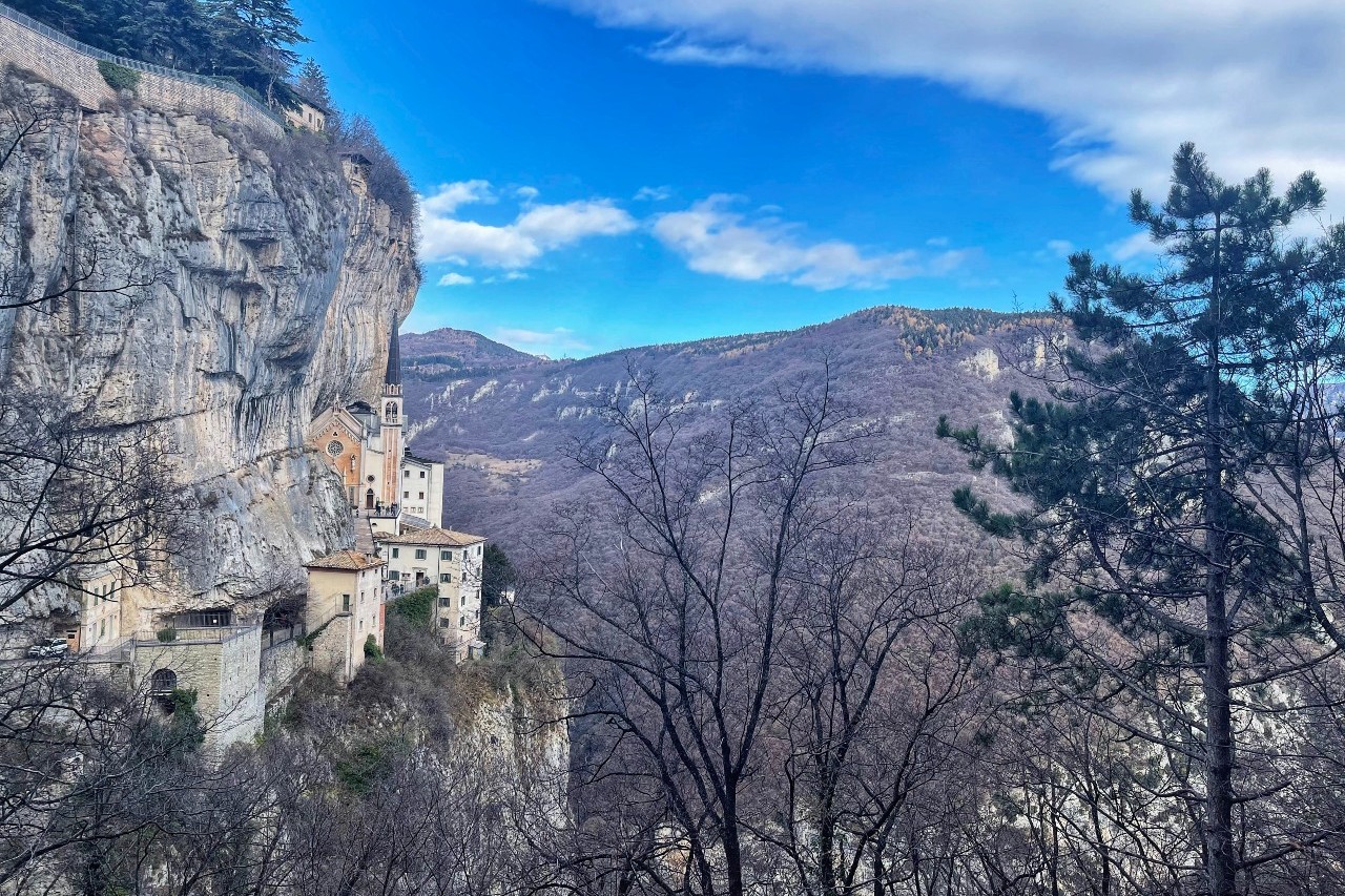 Santuario Madonna della Corona