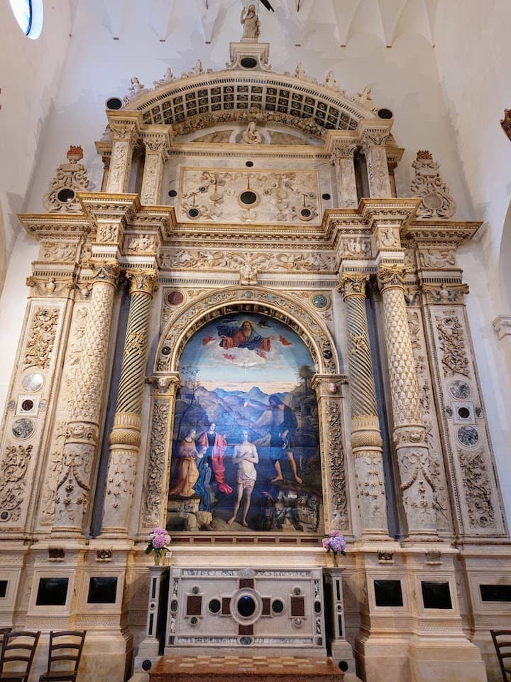 Dipinto nella chiesa di Santa Corona