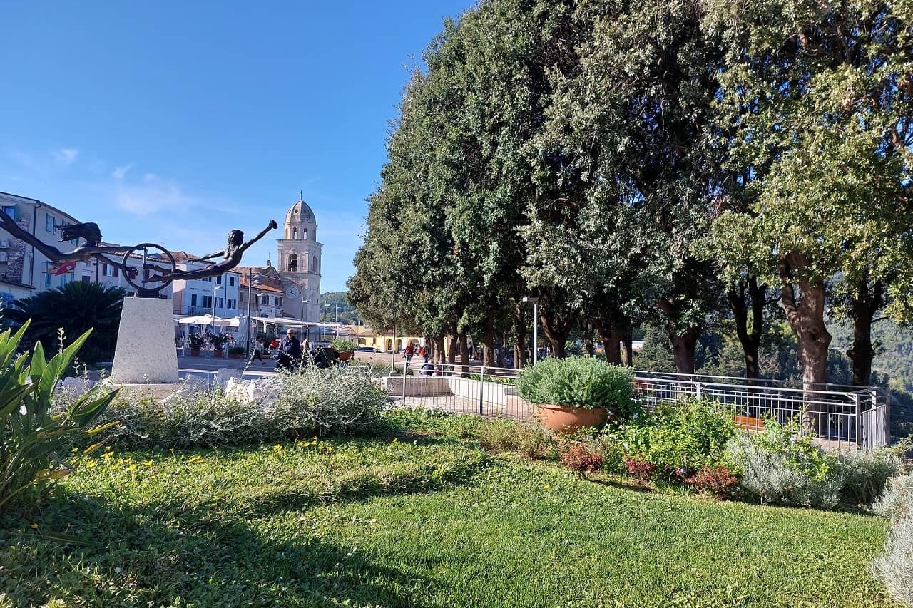 piazzale marino di sirolo