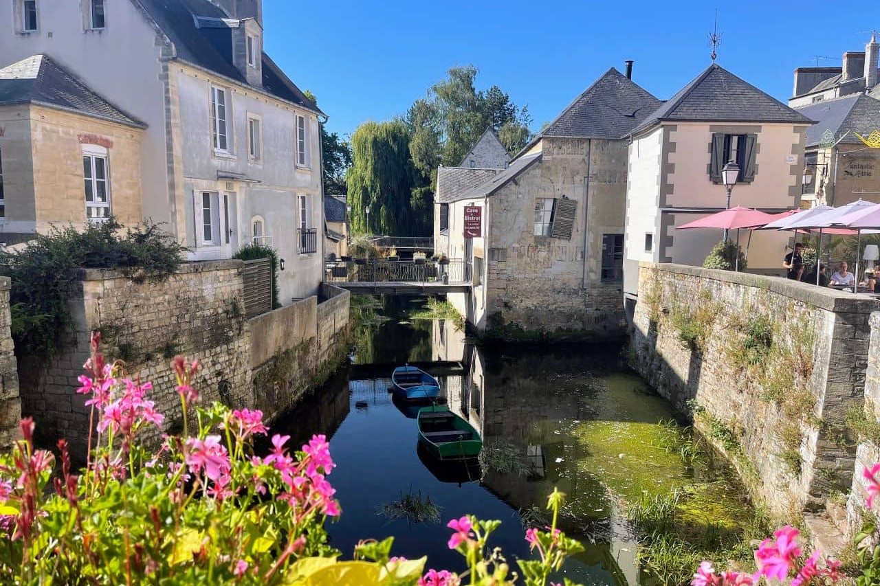 bayeux canali d'acqua in centro