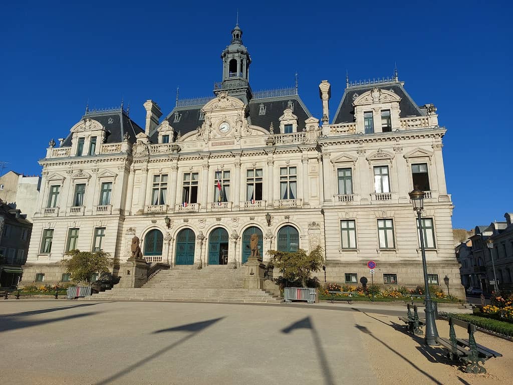 hotel de ville di vannes