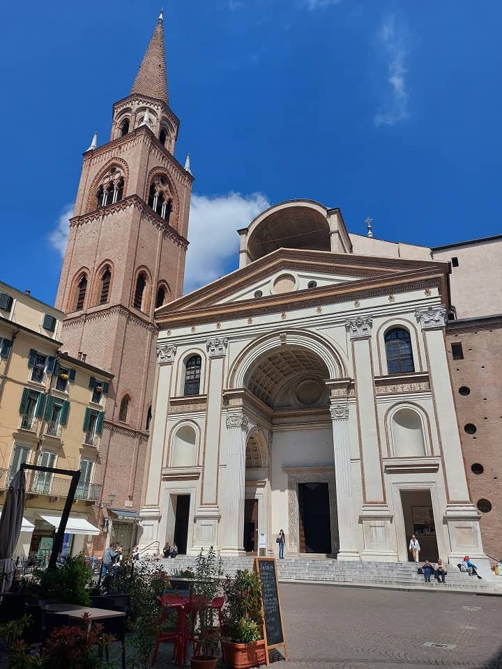la basilica di sant'andrea a mantova