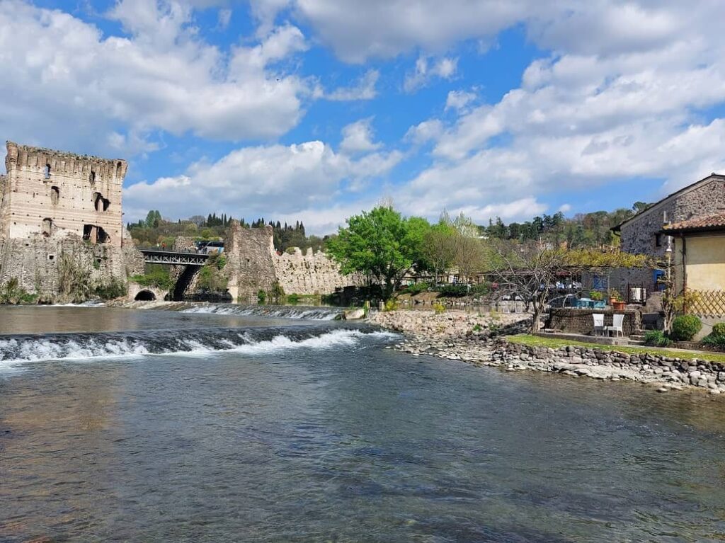 borghetto sul mincio ponte visconteo