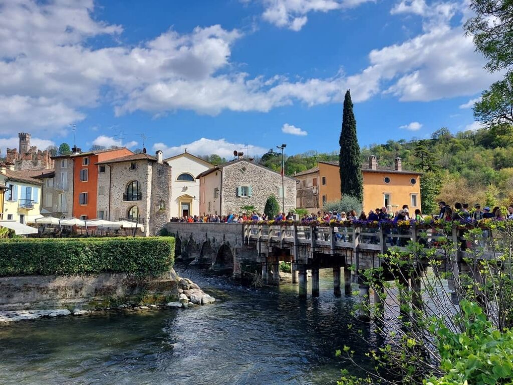 ponte in legno di borghetto sul mincio