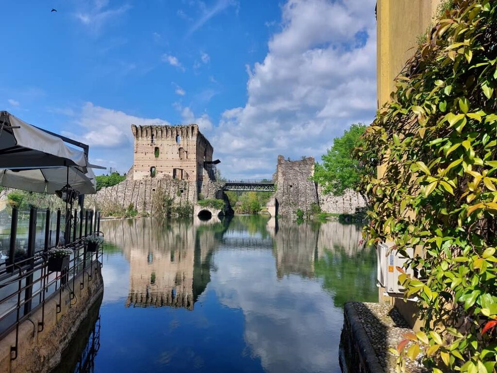 scorcio sul ponte visconteo
