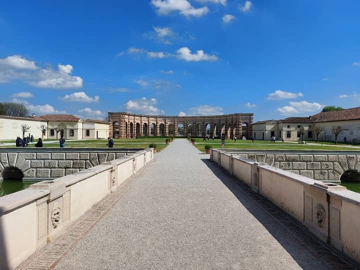 il palazzo te a mantova