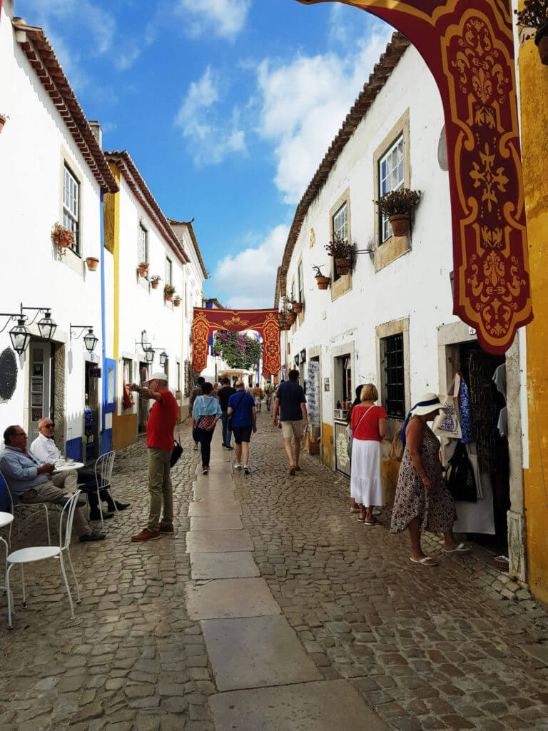 rua direita obidos