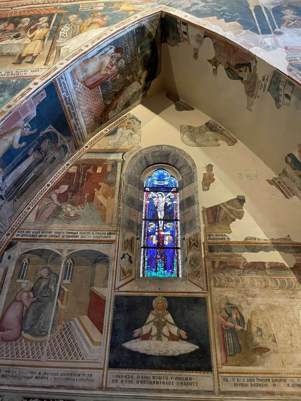 vetrata della cappella del corporale