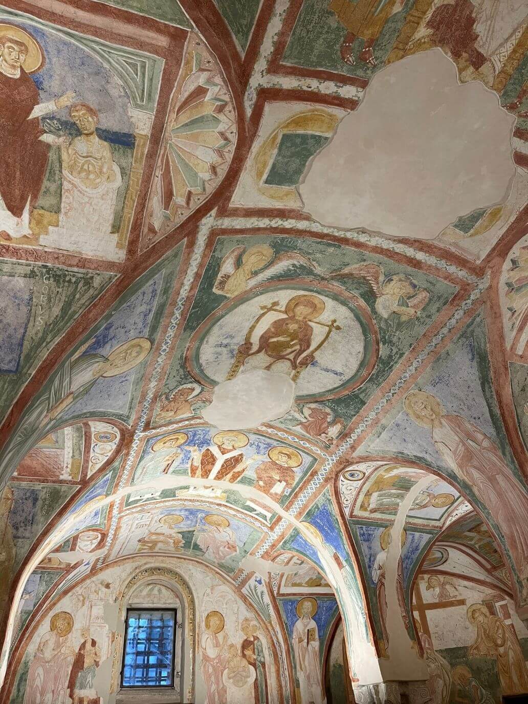 cripta degli affreschi nella basilica di santa maria assunta ad aquileia