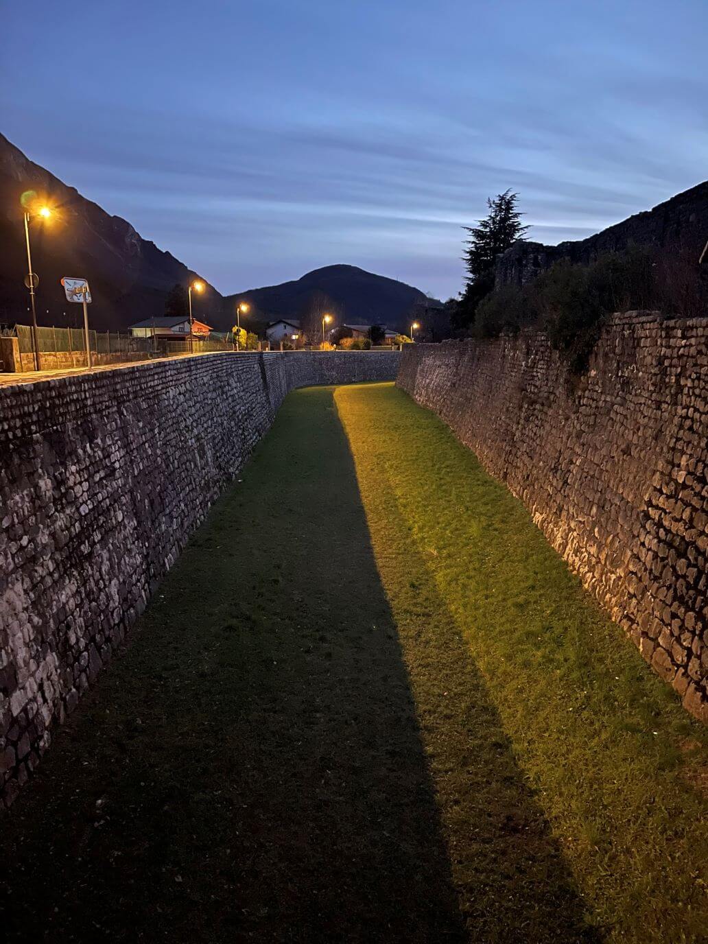 le mura alla sera