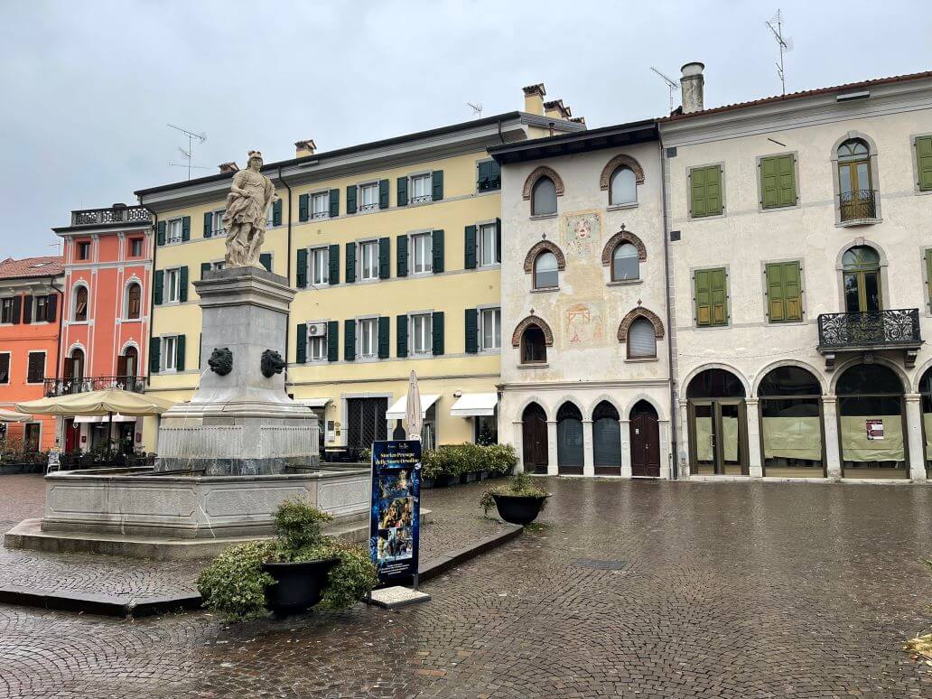 piazza paolo diacono di cividale del friuli