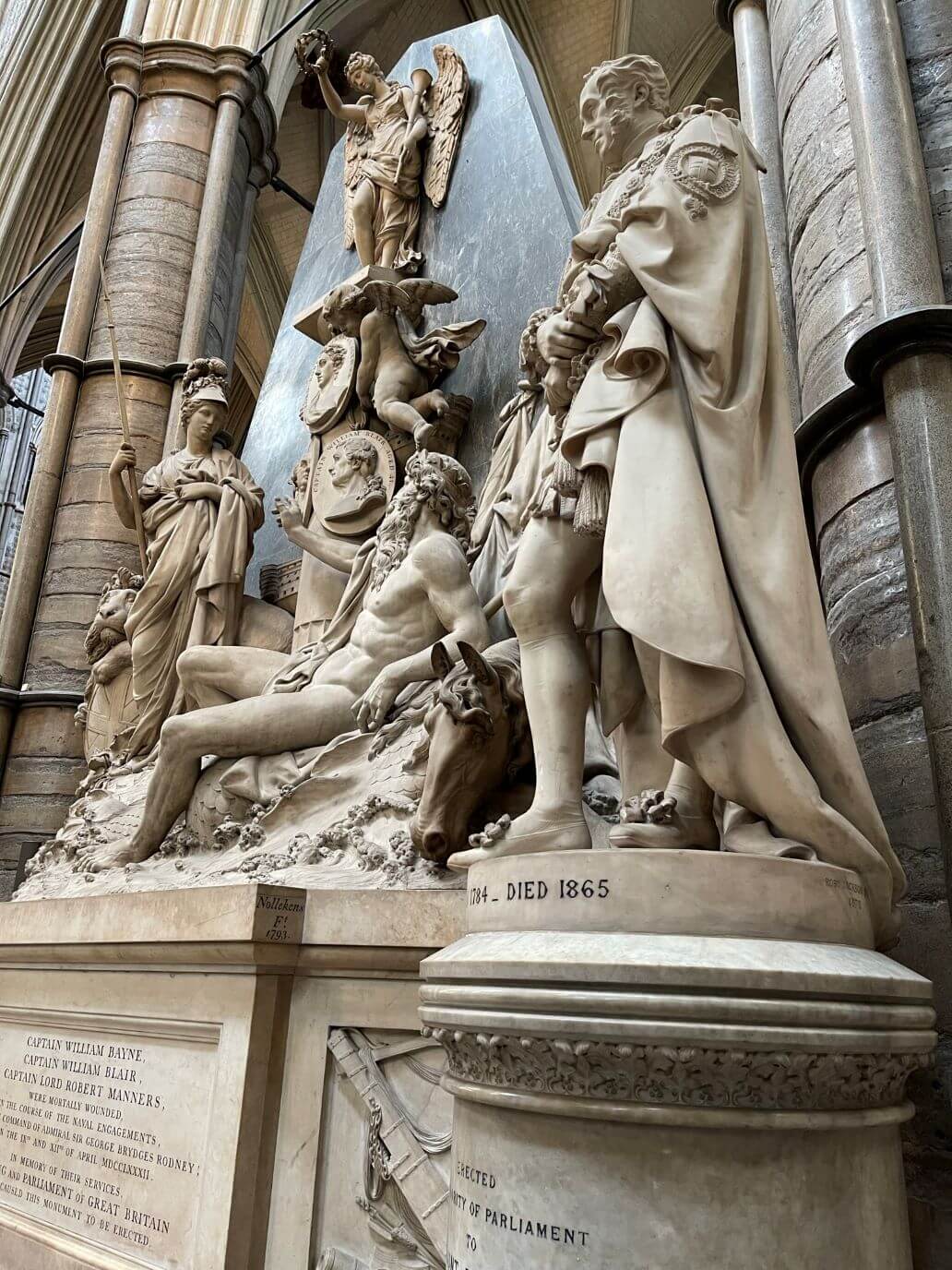un memoriale all'abbazia di westminster
