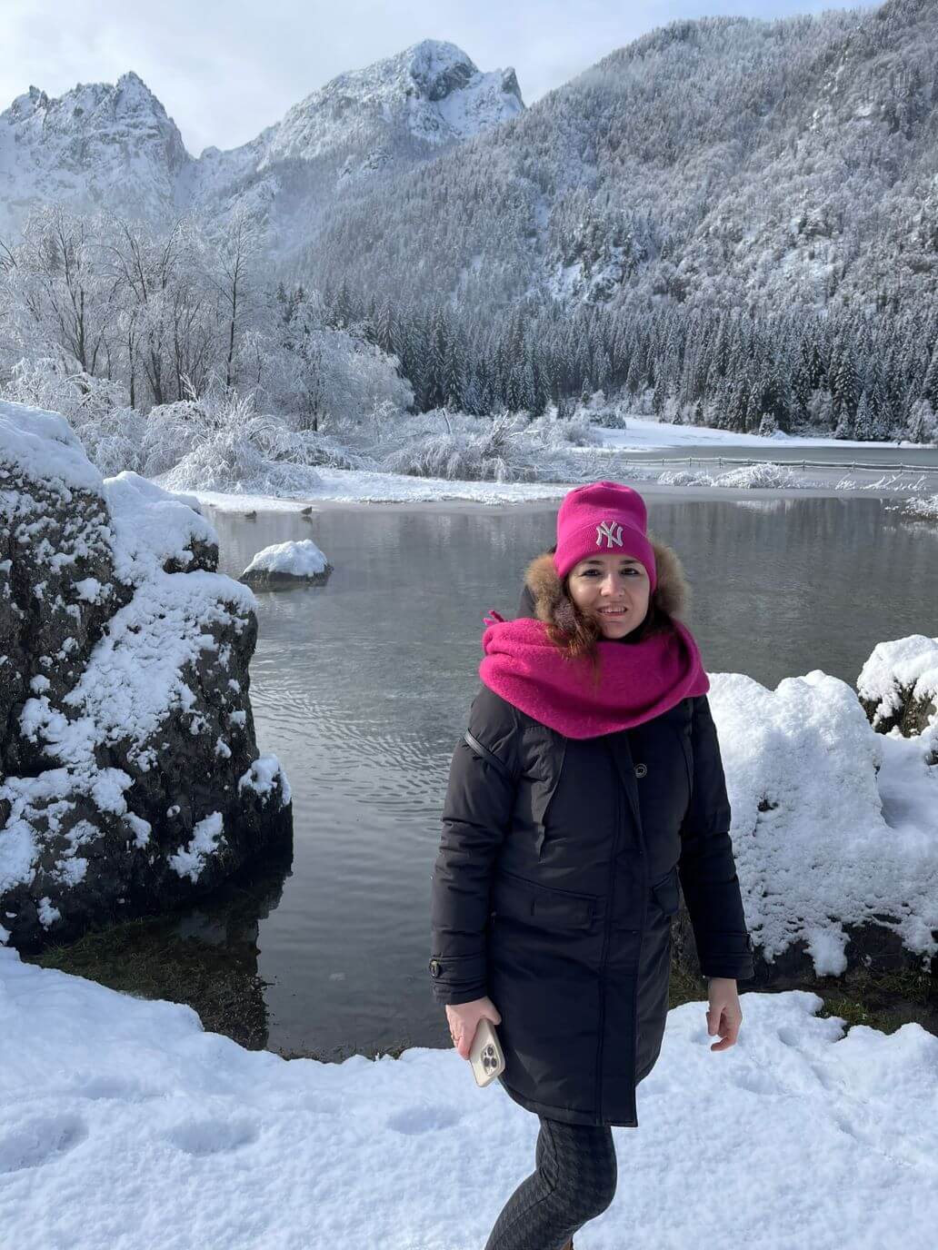 viaggi e ritratti ai laghi di fusine in inverno