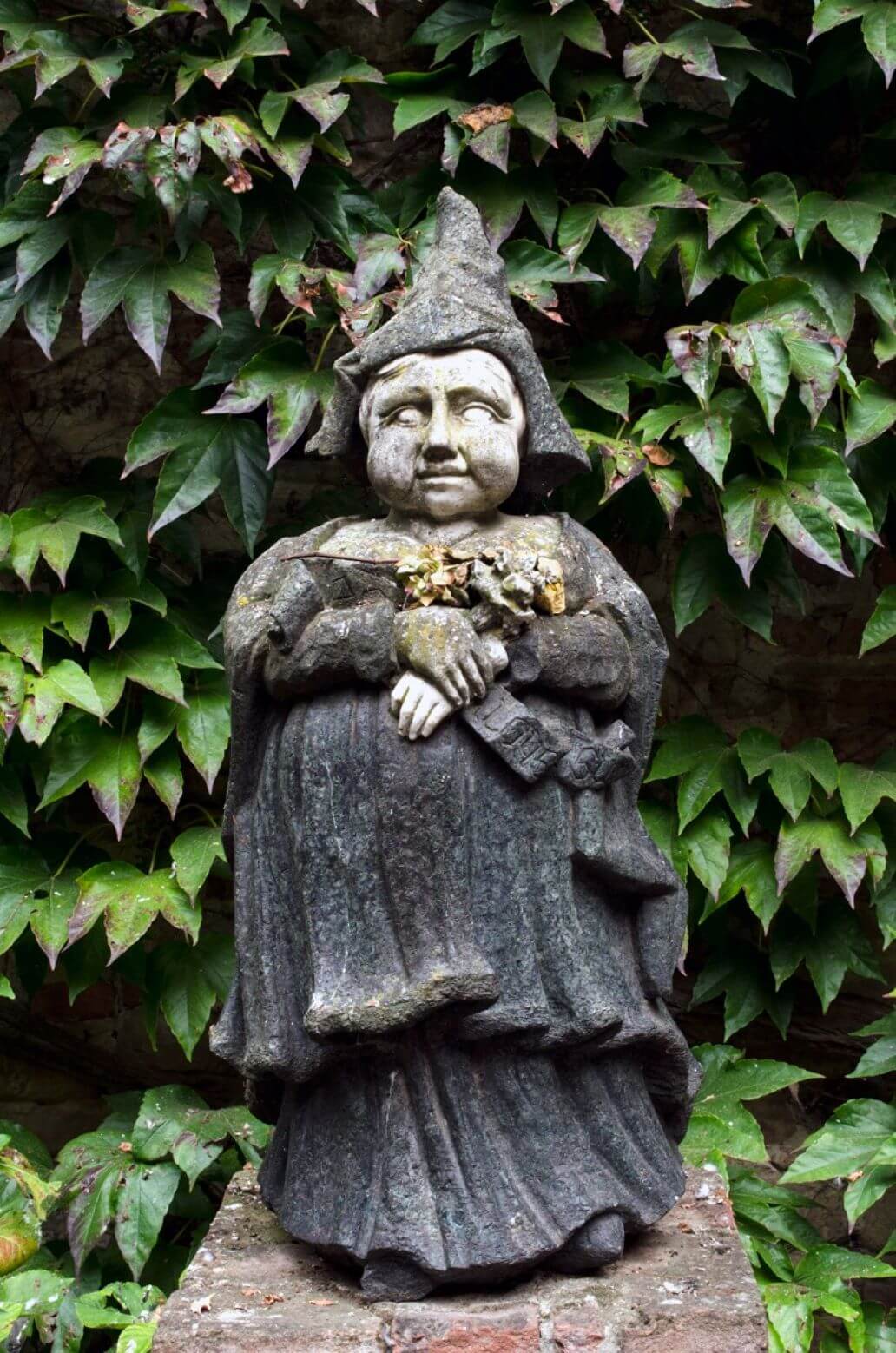 la statua del fantasma aloisa
