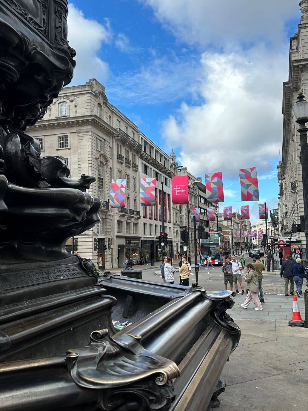 l'incrocio di piccadilly circus