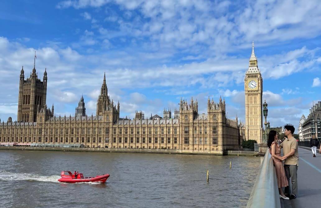 panoramica sul palazzo di westminster