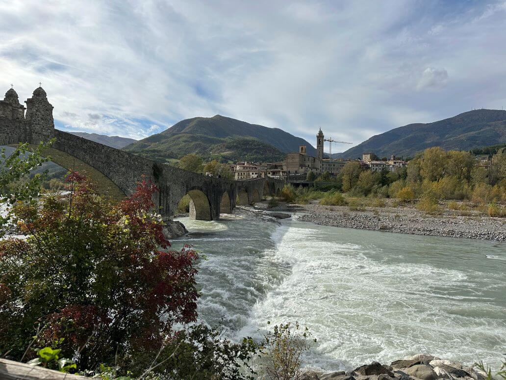 il ponte gobbo di bobbio