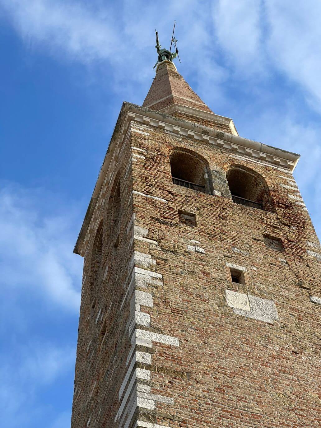 la torre campanaria della basilica di santa eufemia