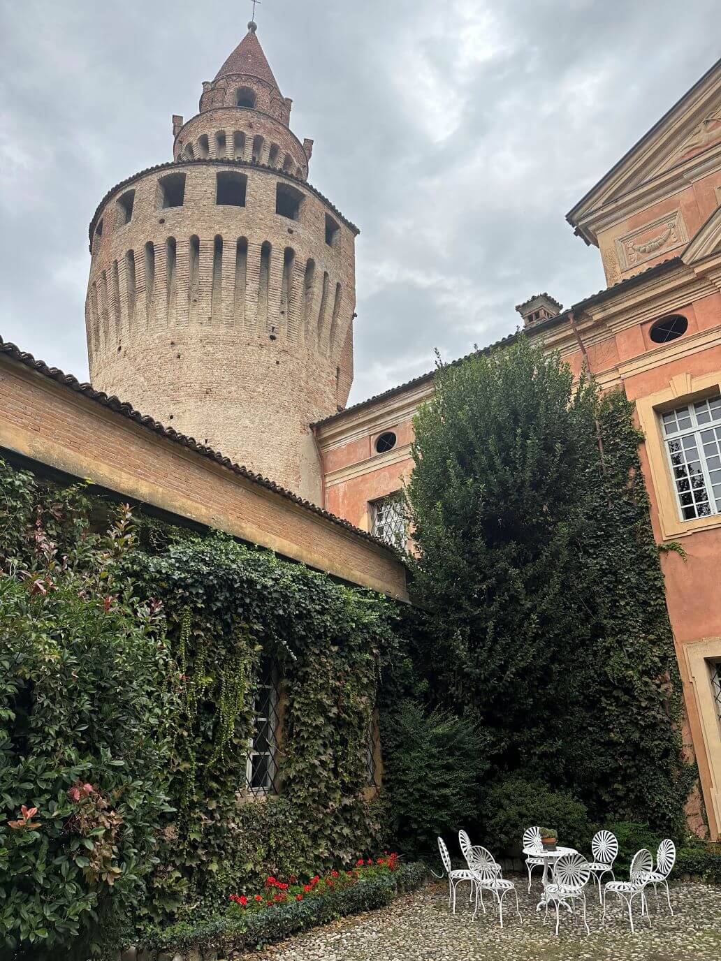 il torrione del castello di rivalta