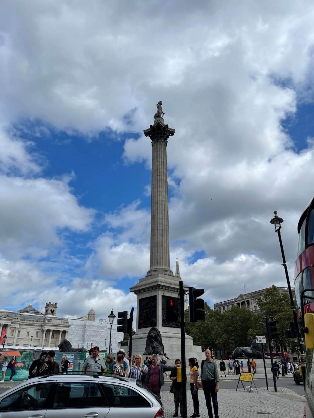 trafalgar square a londra