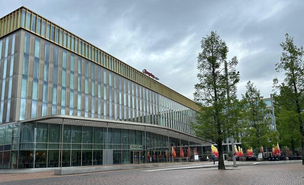 hampton by hilton amsterdam