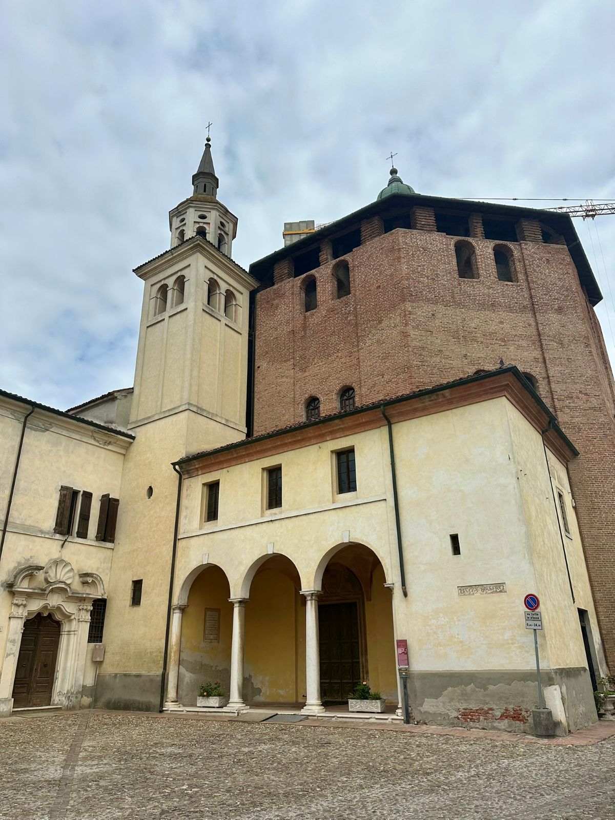 chiesa dell'incoronata di sabbioneta