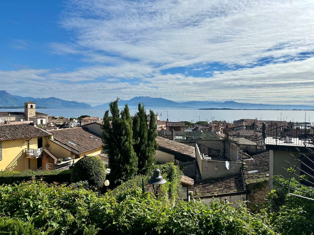desenzano del garda vista dall'alto