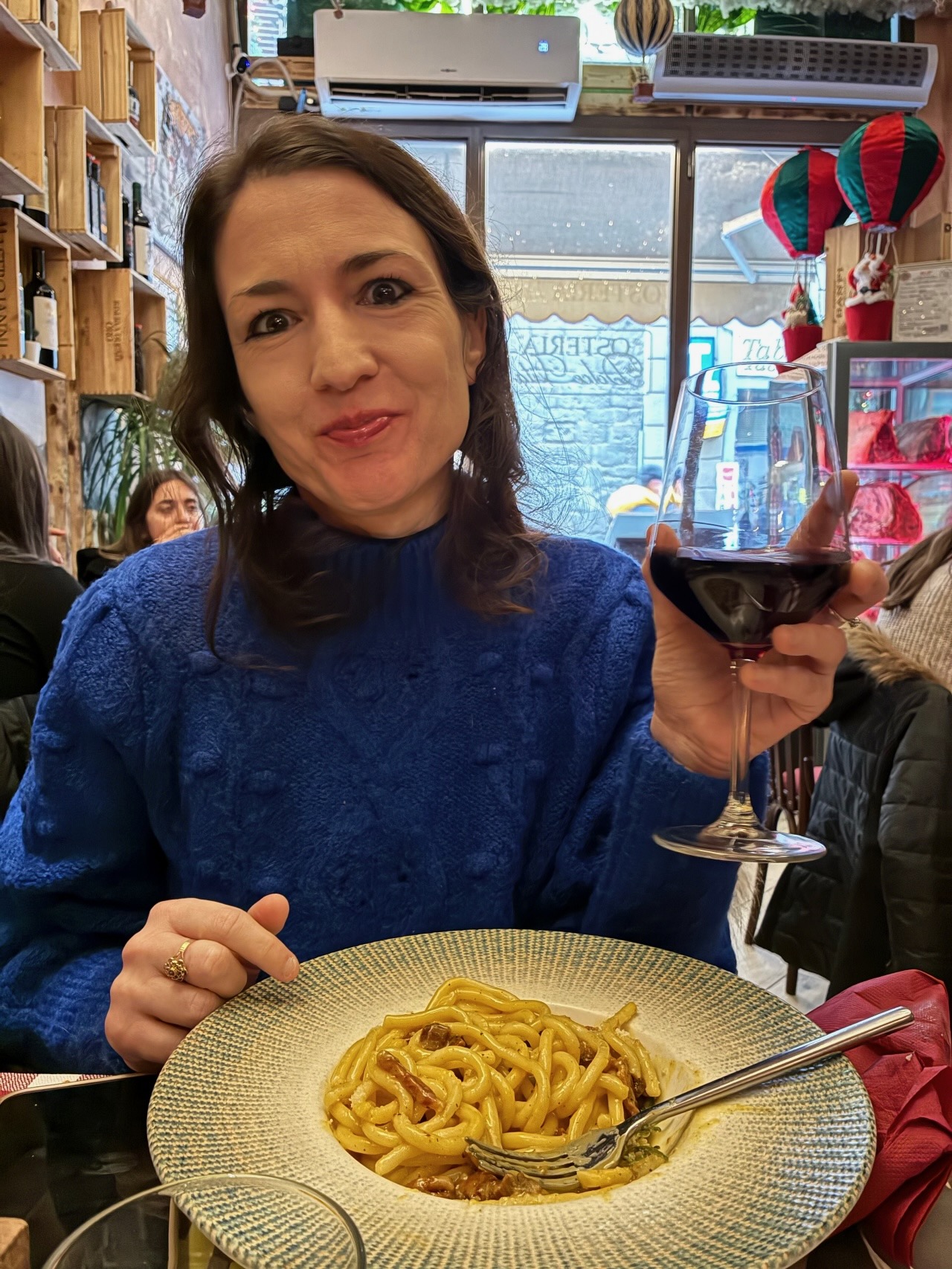 chiara di viaggi e ritratti all'osteria dolce vita di firenze