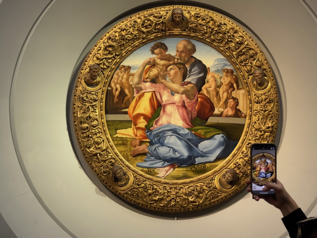 galleria degli uffizi tondo doni